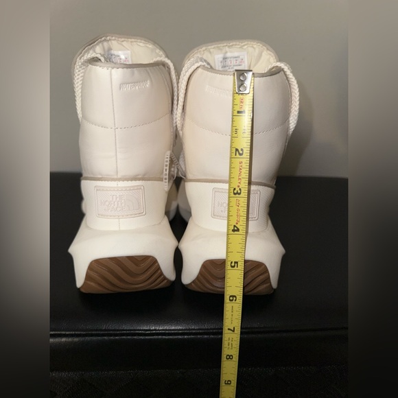 The North Face Women Sz 7 Halseigh ThermoBall Waterproof Leather Platform Boots - Picture 10 of 13